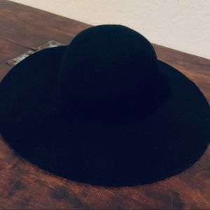 Scala Pronto Black Wool Felt wide brim hat